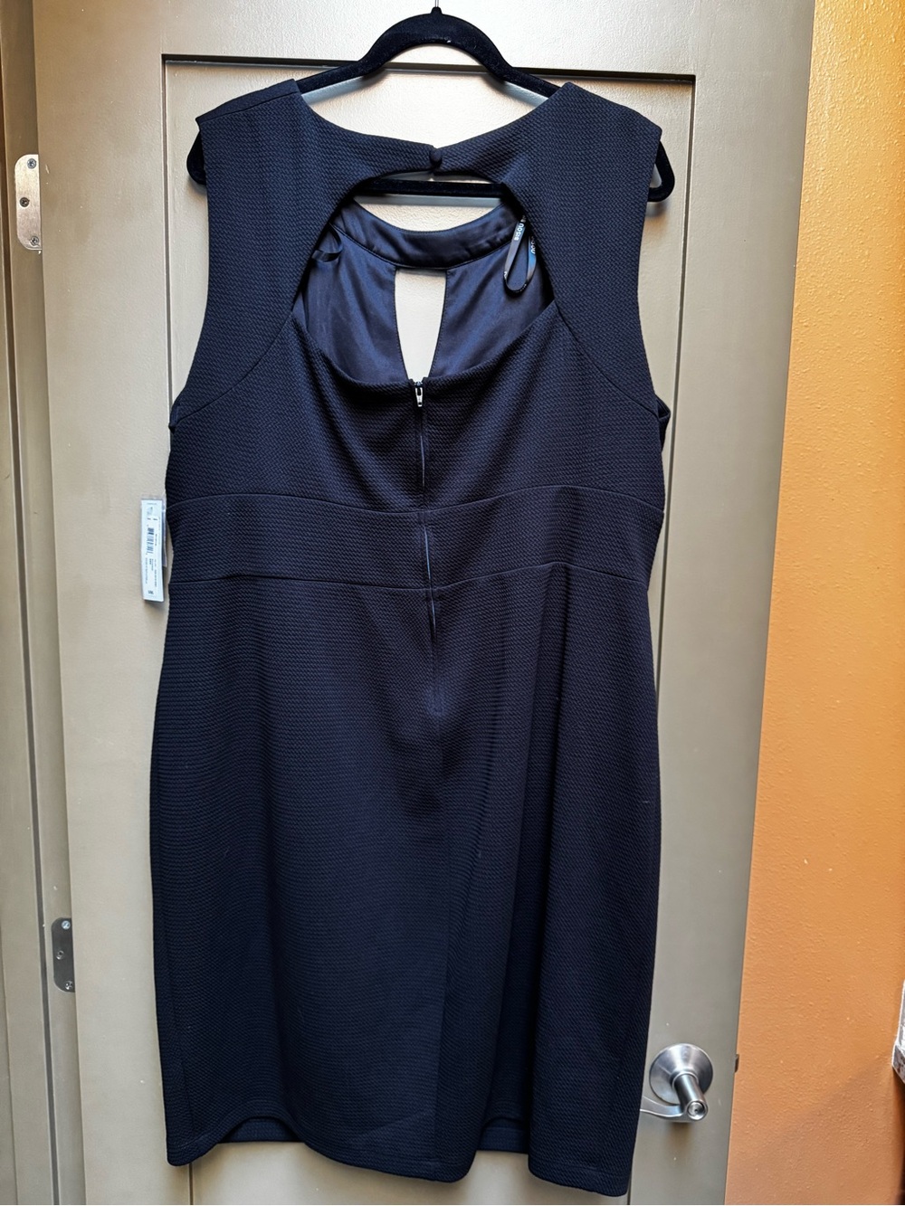Bisou Bisou black Sleeveless Keyhole Sheath Dress 22W NWT - Picture 2 of 4